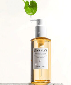 Alternative view of Madagascar Centella Light Cleansing Oil