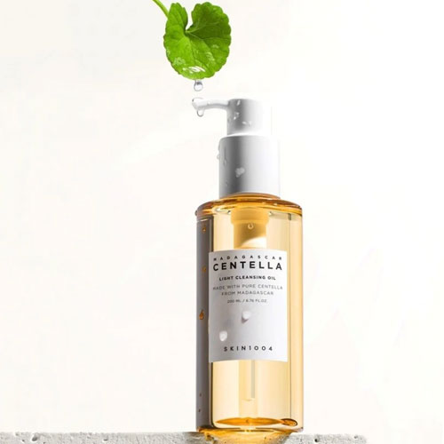 Madagascar Centella Light Cleansing Oil - Image 2